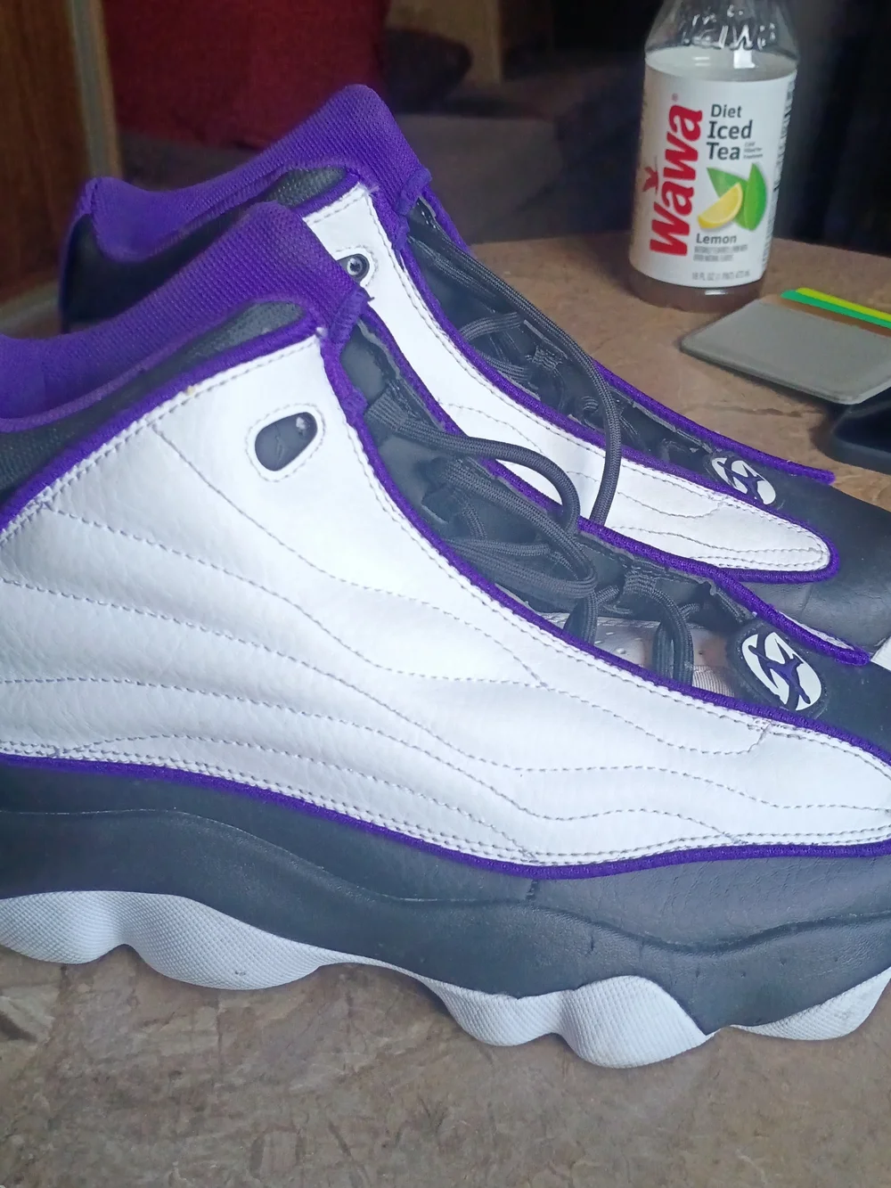 Jordan Air Jordan Pro Strong GS Kids Sneaker US 7Y Black White Purple
